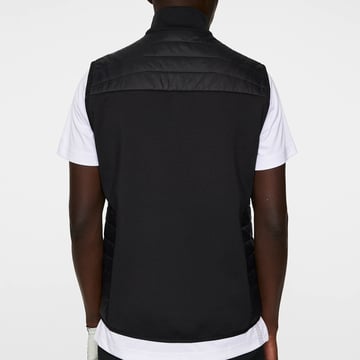 Holden Quilt Hybrid Vest Le noir J.Lindeberg